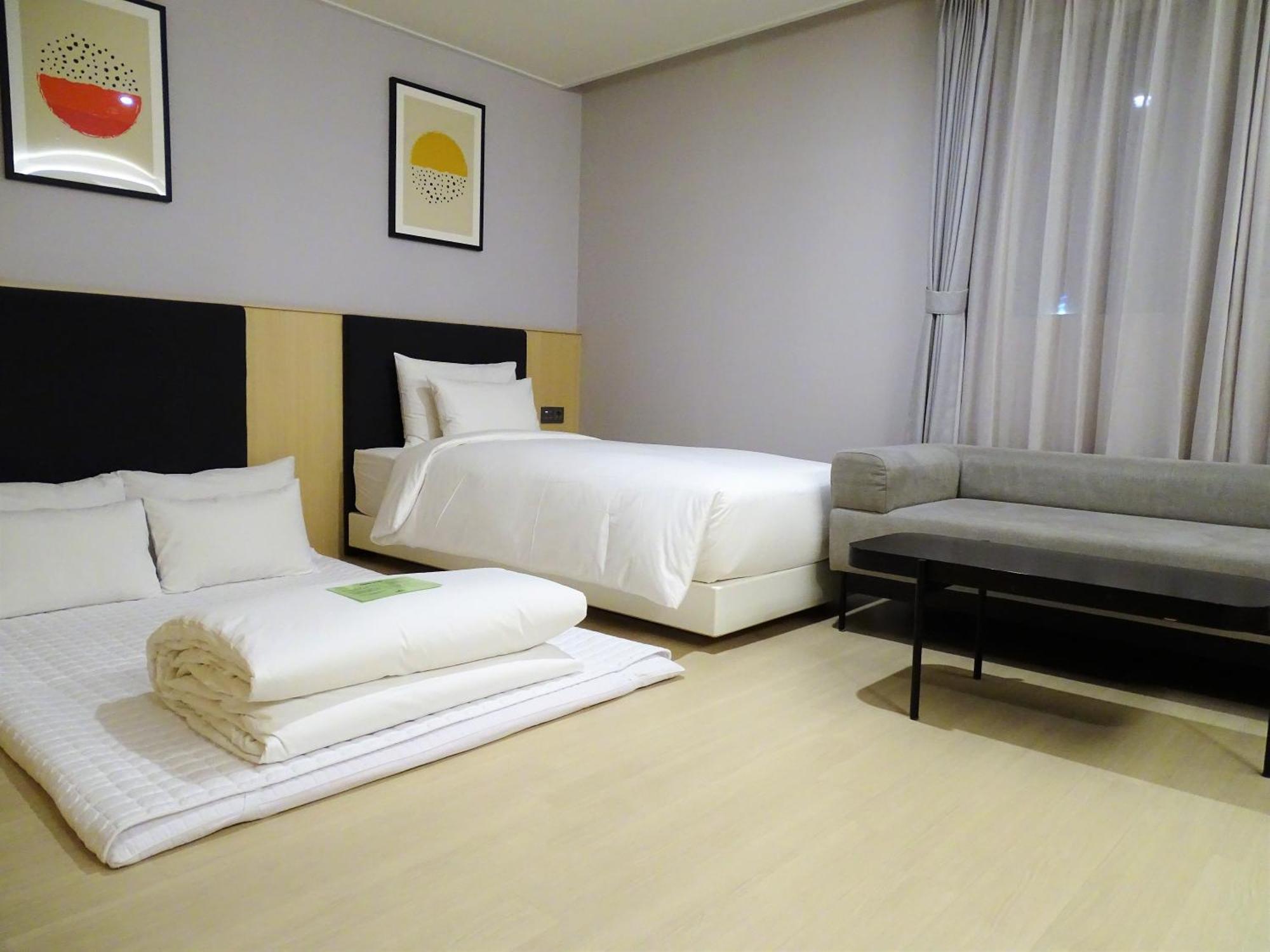 Hound Hotel Busan Station Екстериор снимка